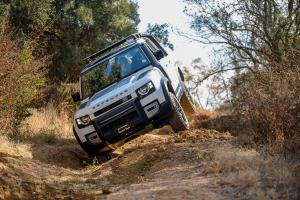 Land Rover Defender 110 P400 S Urban Pack 2020 года  (ZA)